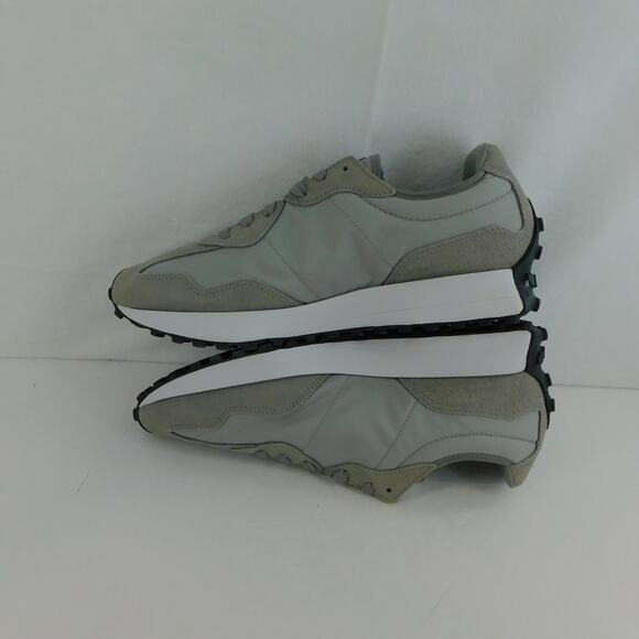 New Balance 327 Men's Sneakers Grey White Cross Training Size 11.5 New Shoes - Picture 6 of 11